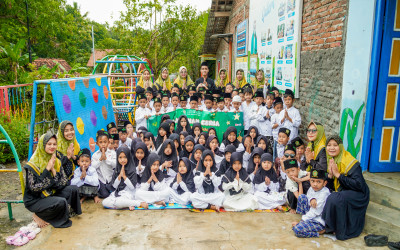 Kegiatan Mondok Sehari dan Buka Puasa Bersama RA Al-Iman Bulus
