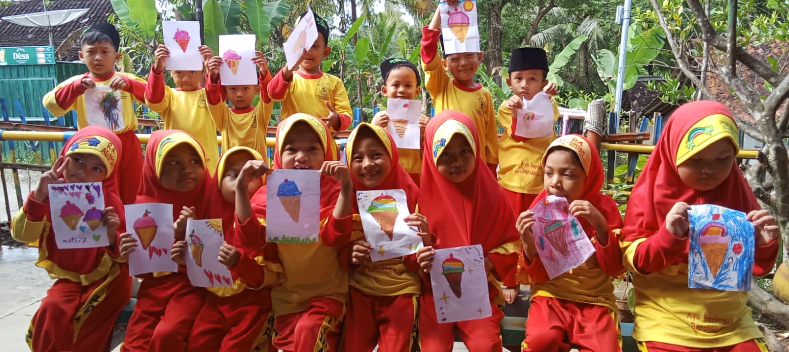 Ekstrakurikuler Mewarnai